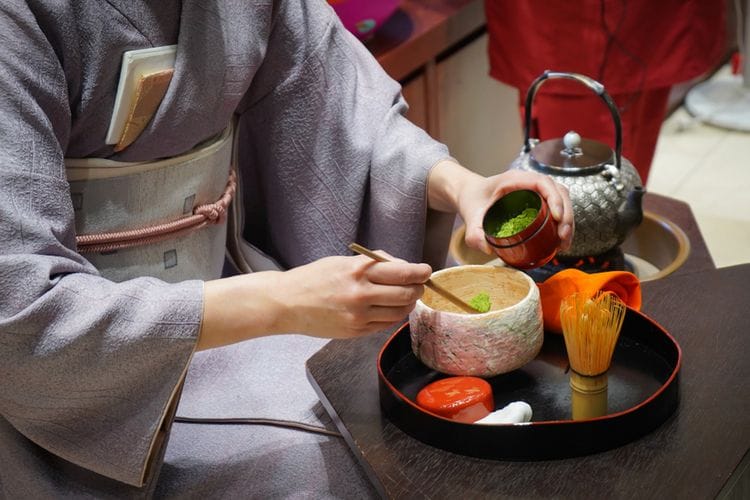 Geisha tea ceremony